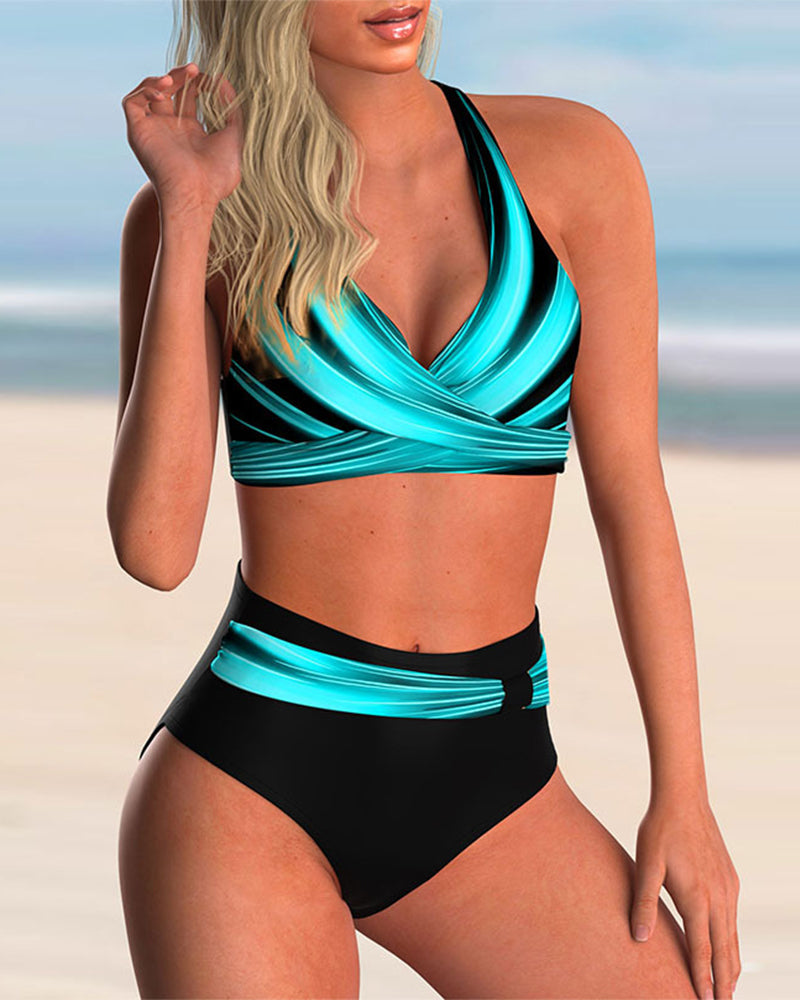 Liliana™ | Bikinisæt med krydshals og print