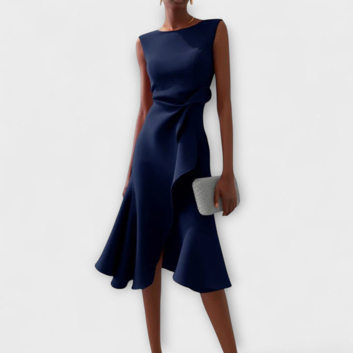 Juliette – Asymmetrisk Midi Kjole med Drapering