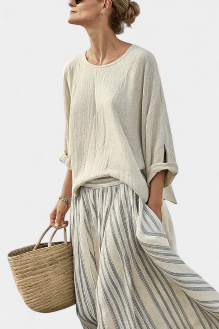 Elegant og Komfortabel Fuld Casual Daisy Sæt: Oversized Bluse med Stribet Midi Nederdel