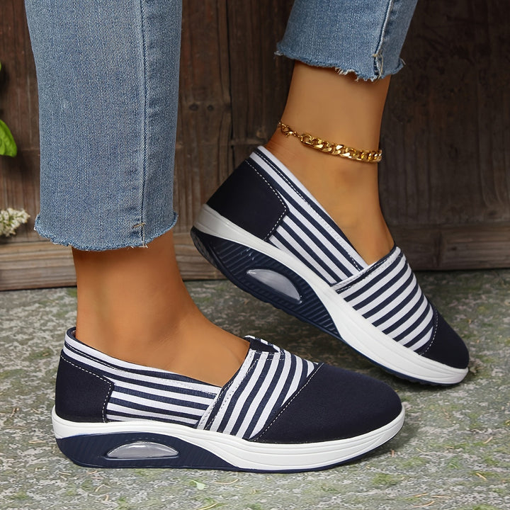 Grete | Komfortable slip-on ortopædiske sneakers med striber