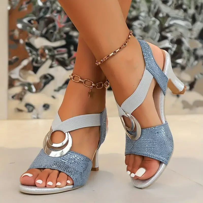 Jasmina – Elegante Riemchenpumps med Dekorativ Spænde