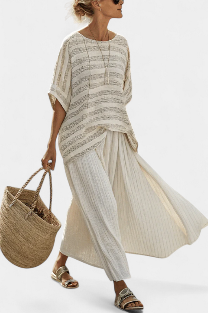 Chic Daisy Sæt: Elegant Stribet Bluse og Flydende Bukser til et Moderne, Komfortabelt Look