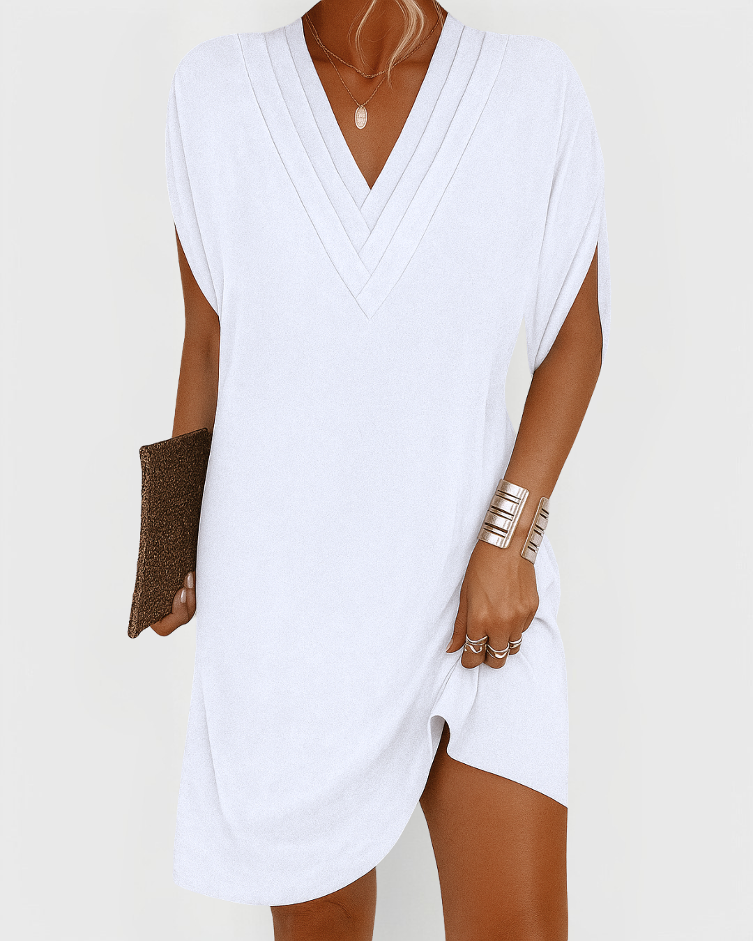 Maj™ | Elegant sort kjole med V-hals