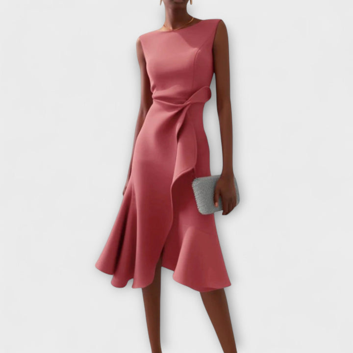 Juliette – Asymmetrisk Midi Kjole med Drapering