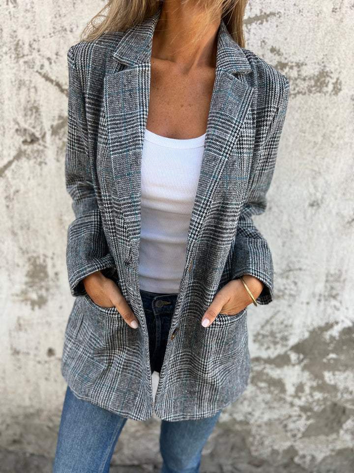 Revna | Casual ternet jakke med revers