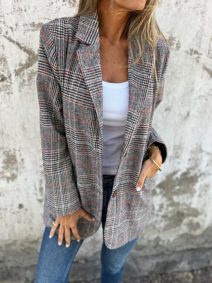 Revna | Casual ternet jakke med revers