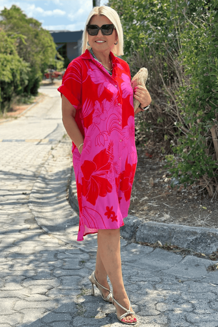Nicoline – Kjole med blomsterprint